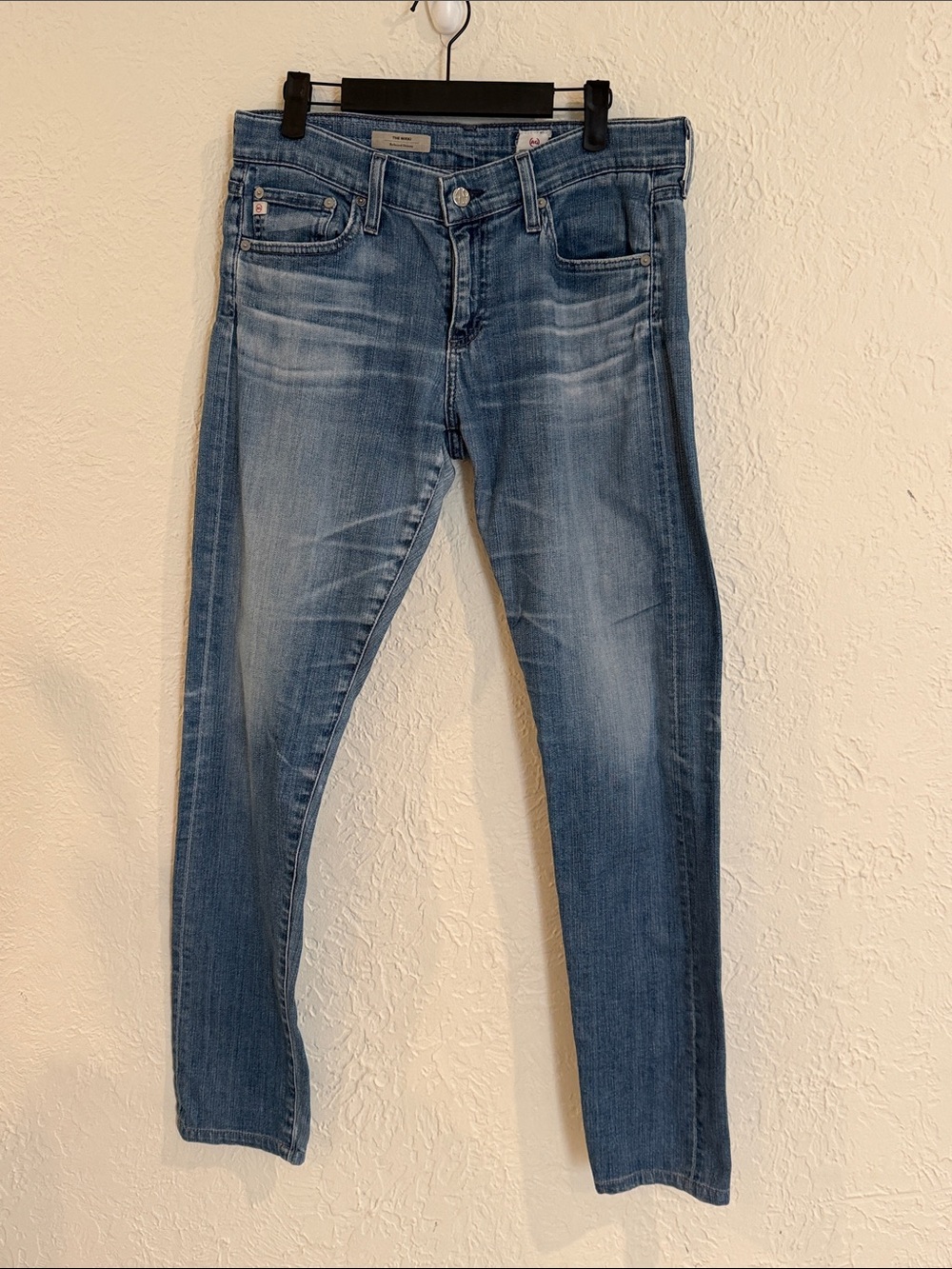 Ag The Nikki straight leg size 28